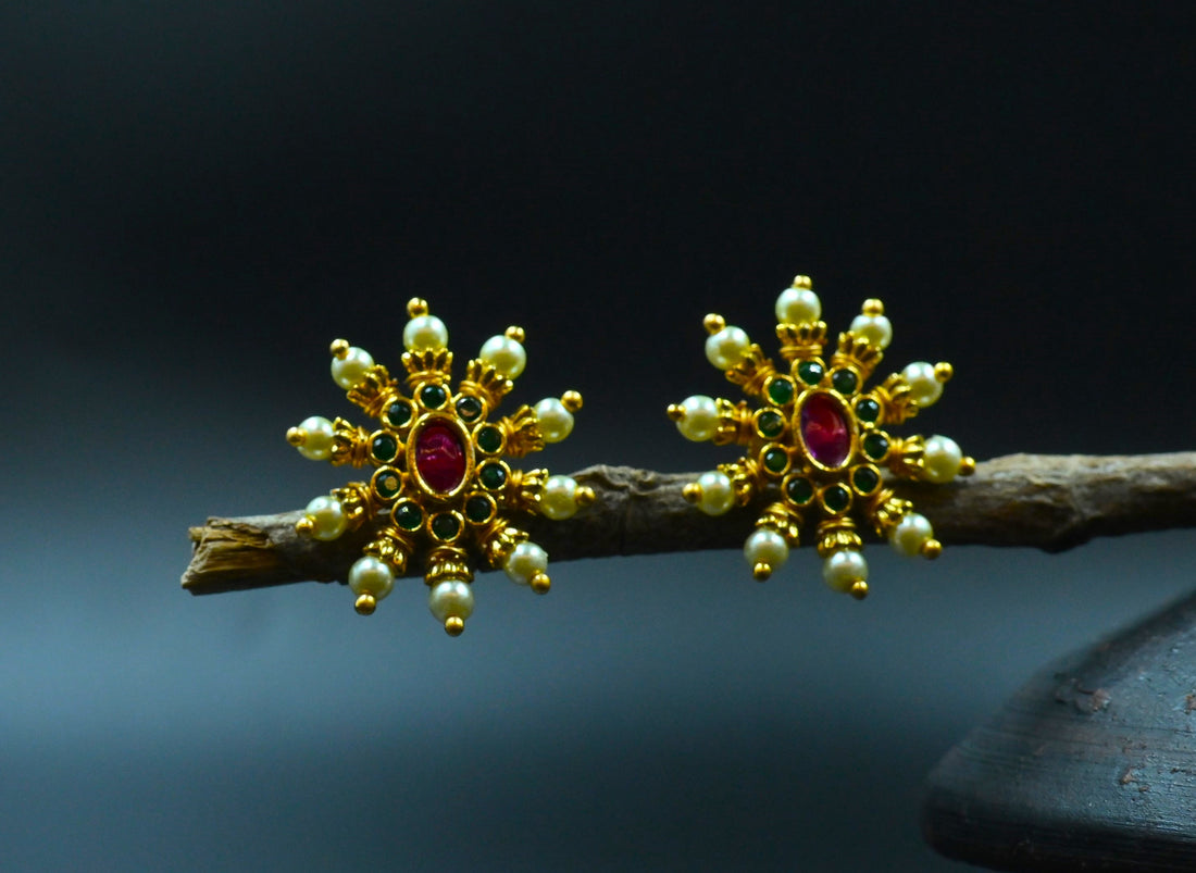 Antique earring1001