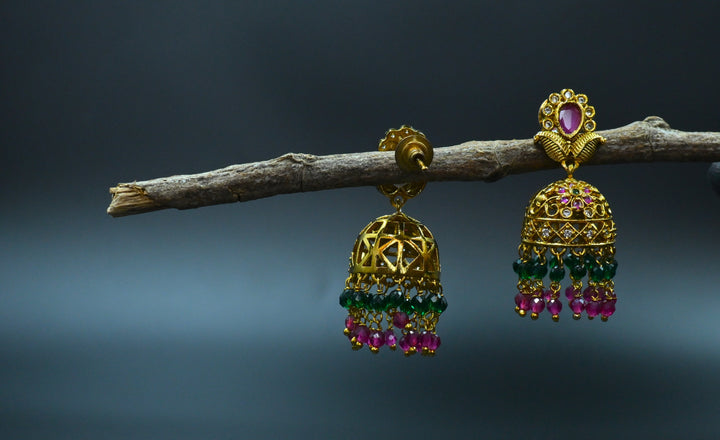 Antique Earring1009