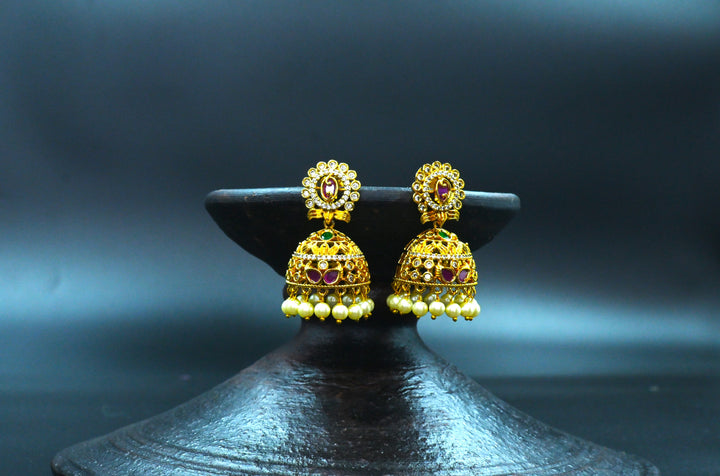 Antique earring1024