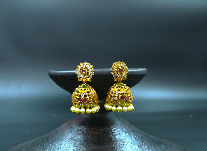 Antique earring1024