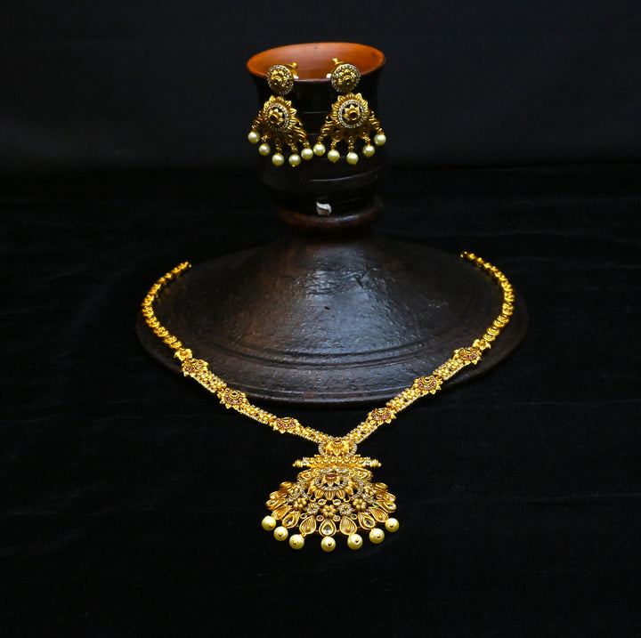 Antique Necklace1006